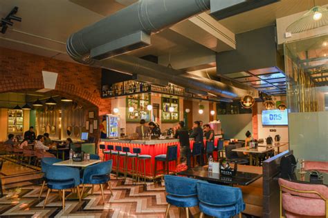 mocha cafe and bar.